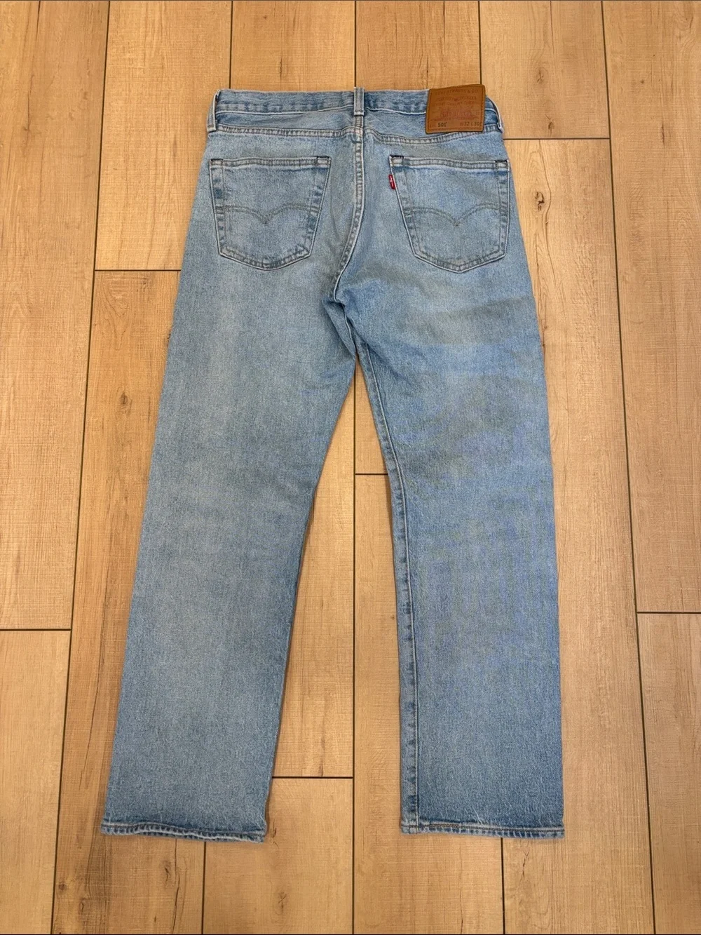 Levi's 501 Light Blue Straight Jeans